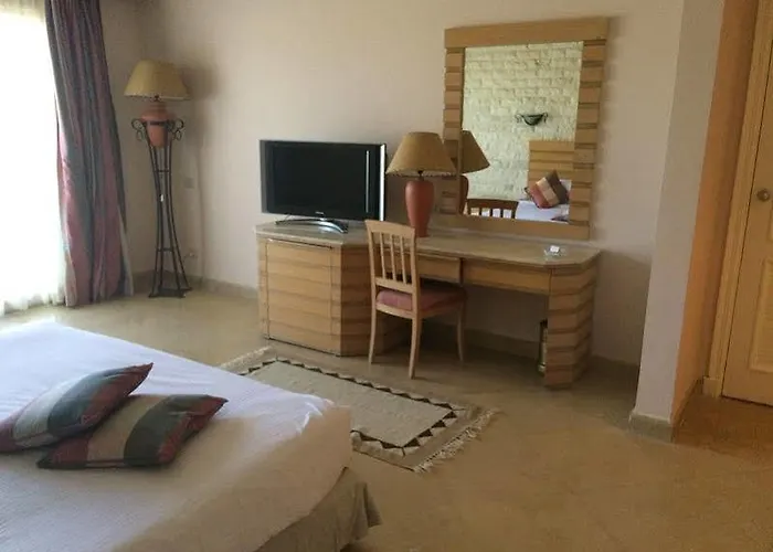 Hotel Sunrise Juman Beach Resort