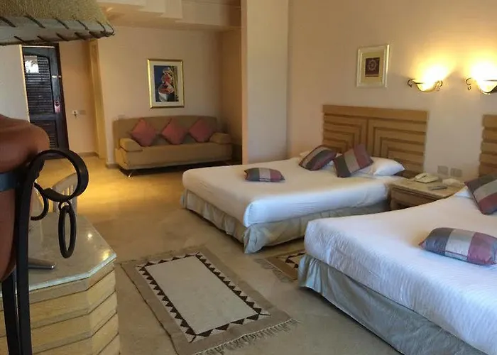 Отель Sunrise Juman Beach Resort Хургада